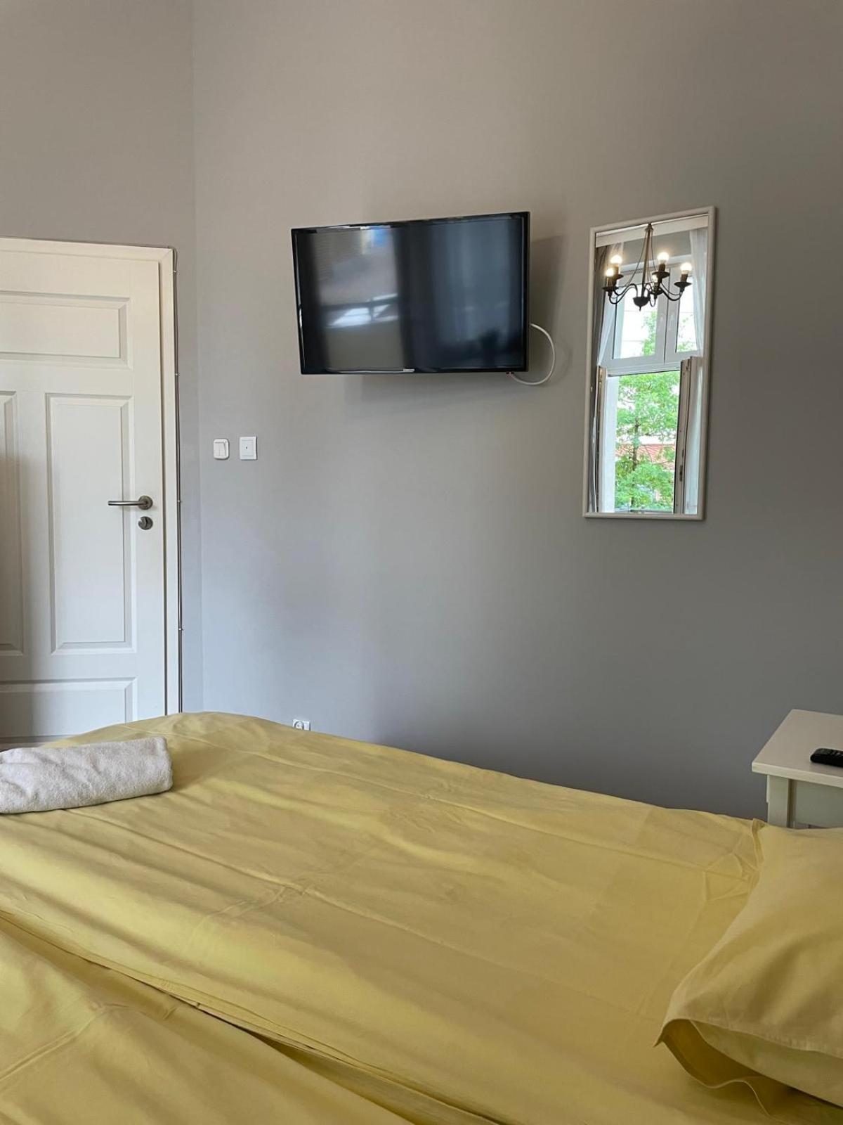 Studio Przy Molo Z Balkonem I Parkingiem Apartment