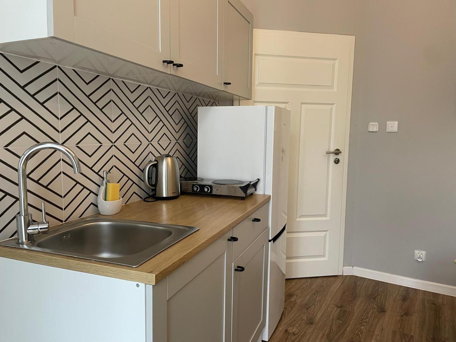Studio Przy Molo Z Balkonem I Parkingiem Apartment *